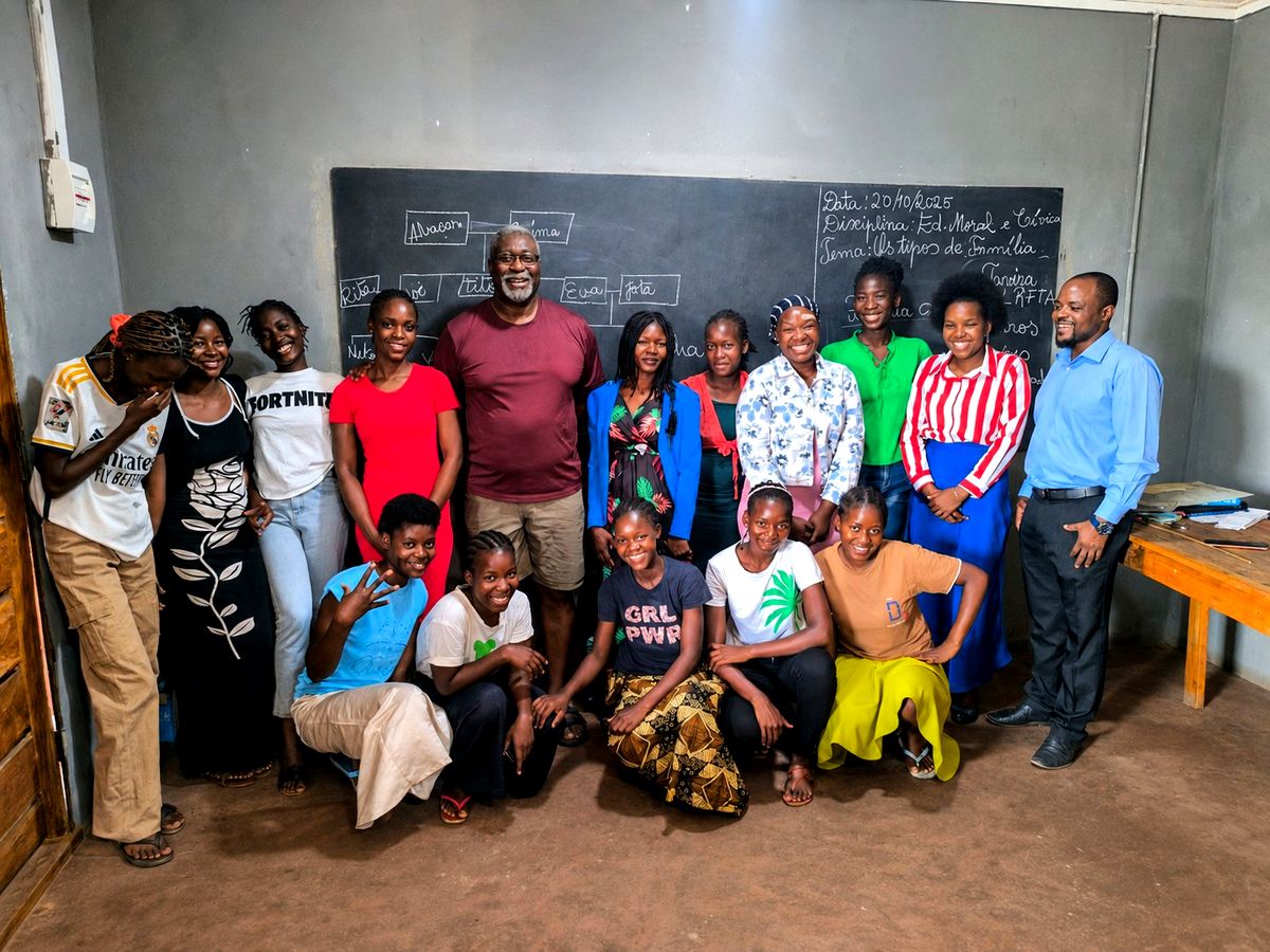 Co-Founder Kenneth Morris with Eagle View Academy students in their classroom